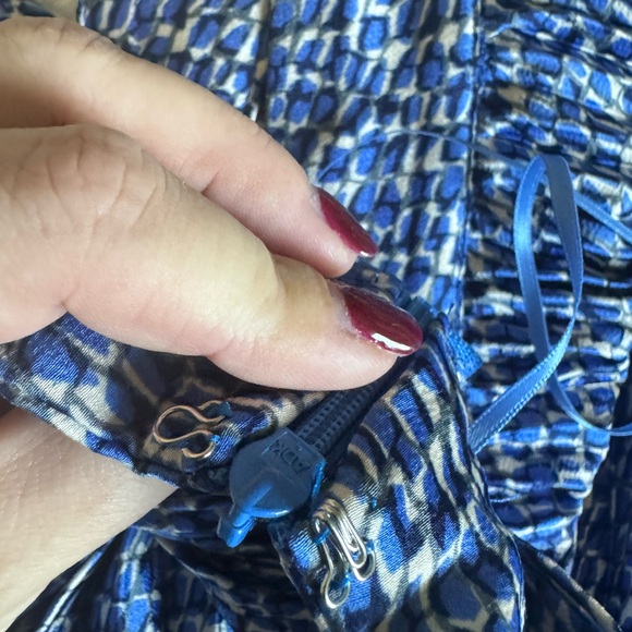 Elegant Blue Pleated Skirt - Picture 6 of 6